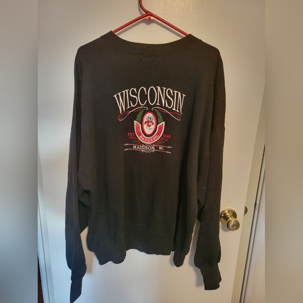 Wisconsin Badgers Black Pullover Crewneck Sweatshirt